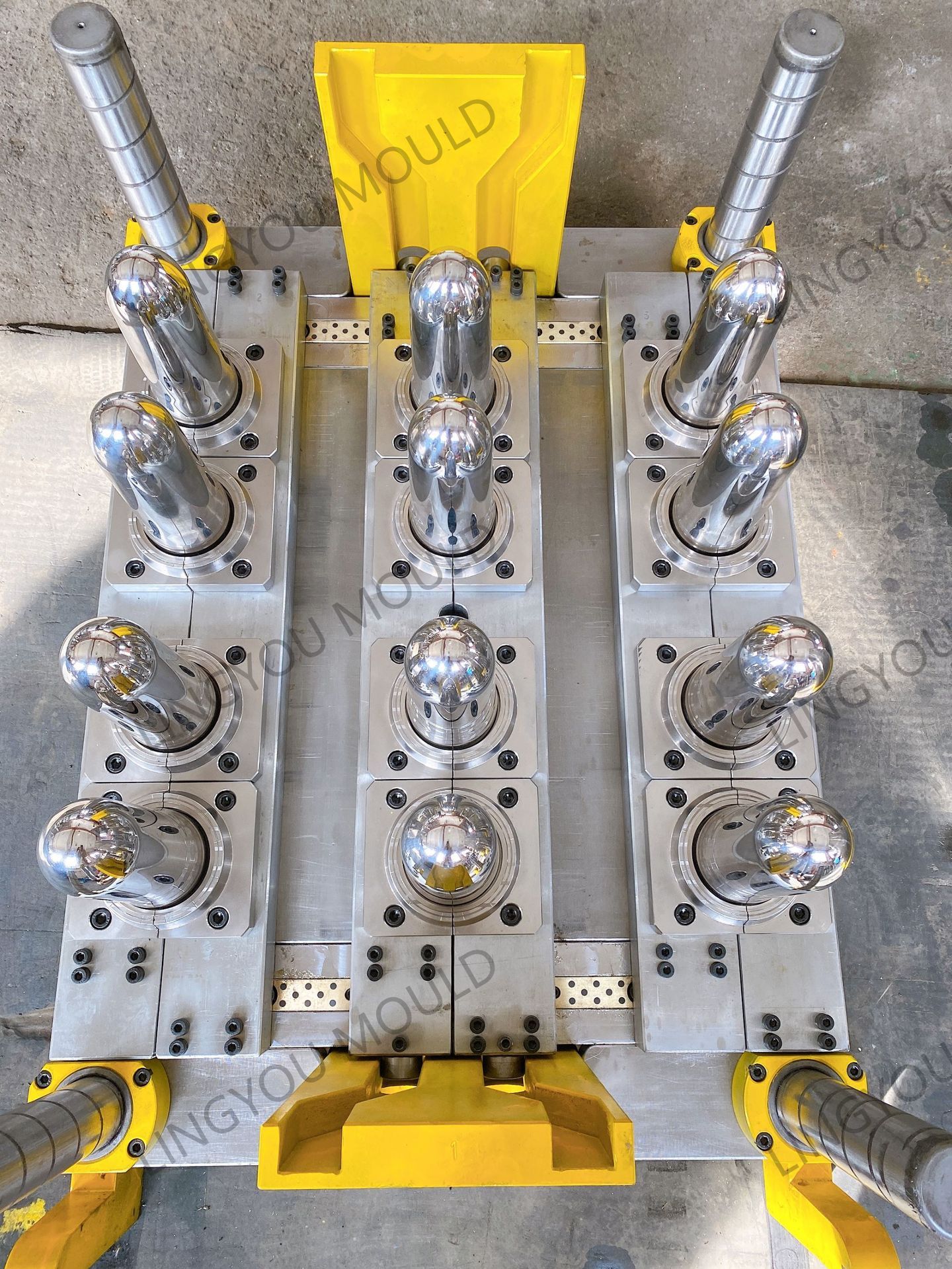 Notes about PET preform injection molding process
